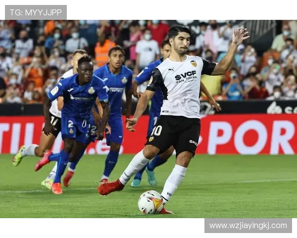 南美杯黑马崛起，意外表现引发足坛关注，球队开创历史新篇章